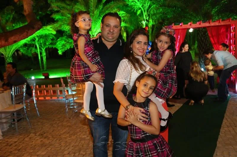 Patriolino Dias, Renata e filhas