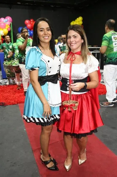 Aline Rodrigues e Carol Assunção