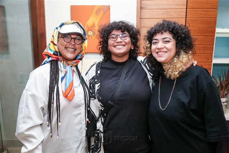 Dinha Ribeiro, Giovanna Barroso e Julia Norões