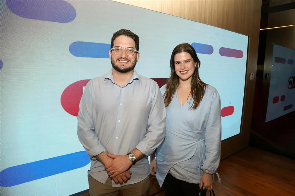 Gabriel Cavalcante e Ana Maria Bezerra