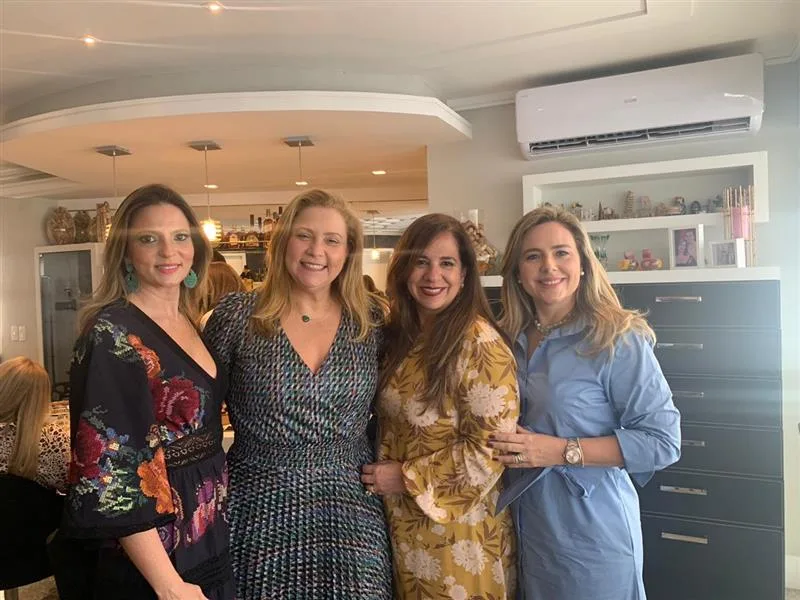 Michelle Aragão, Andrea Delfino, Martinha Assunção e Suyane Dias Branco