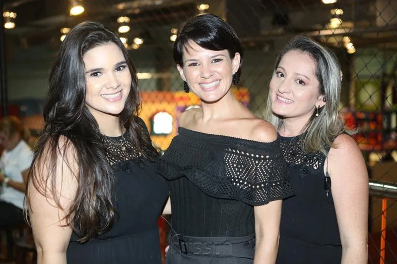 Amanda, Alessandra Viana e Claudia Esteves