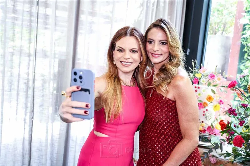 Adriana Praxedes e Michelle Aragão