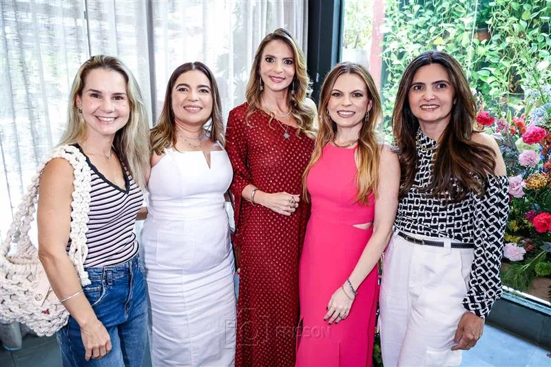 Ana Alice Fortes, Ana Cecilia Sousa, Michelle Aragão, Adriana Praxedes e Karina Dall'Ólio