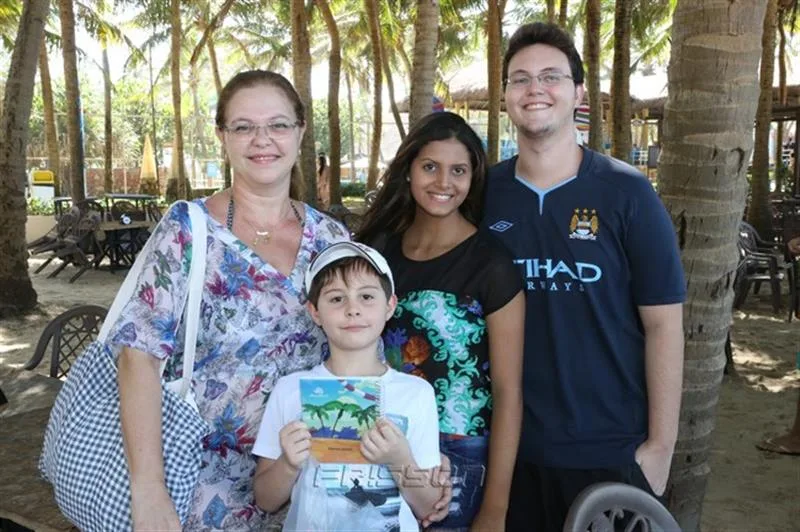 Liliana Benevides, Kassyelle Matos, Arthur e Thiago Uchoa