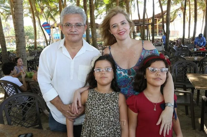 Luis Sérgio, Isabella, Juliana e Joana Martin