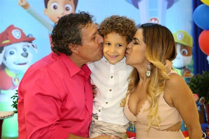 Paulo, Ana Cristina e Matheus Rouquayrol