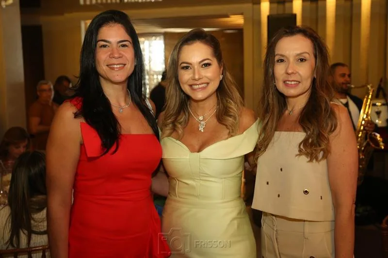 Caroline Freitas, Talyzie Mihaliuc e Giselle Oliveira