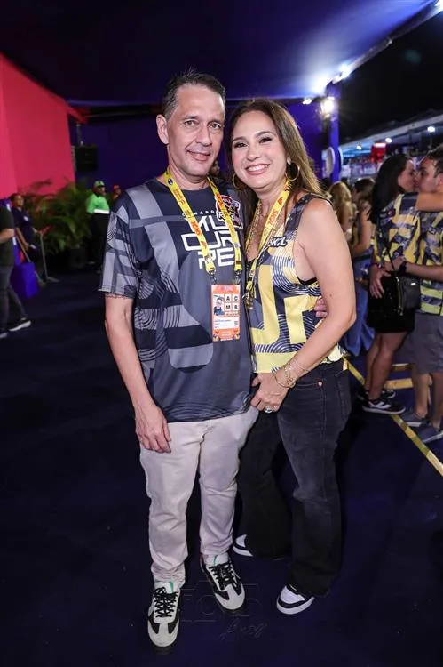 Andre e Marcela Camurc¸a