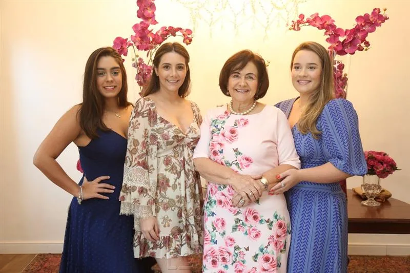 Ana Carolina, Amanda, Bárbara e Ana Paula Freire