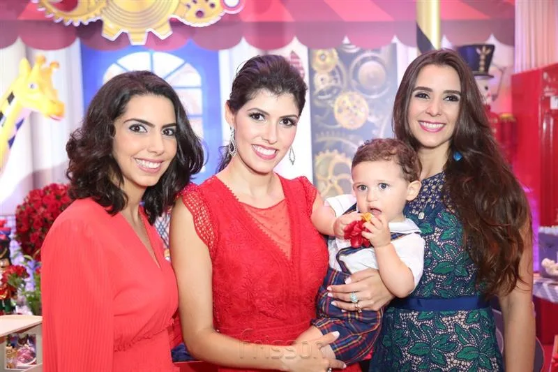 Carla, Flavia, Henrique Laprovítera e Vivian Simões