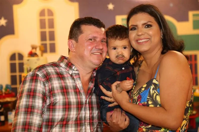 Alexandre Vasconcelos, João Miguel e Lyliane Bastos