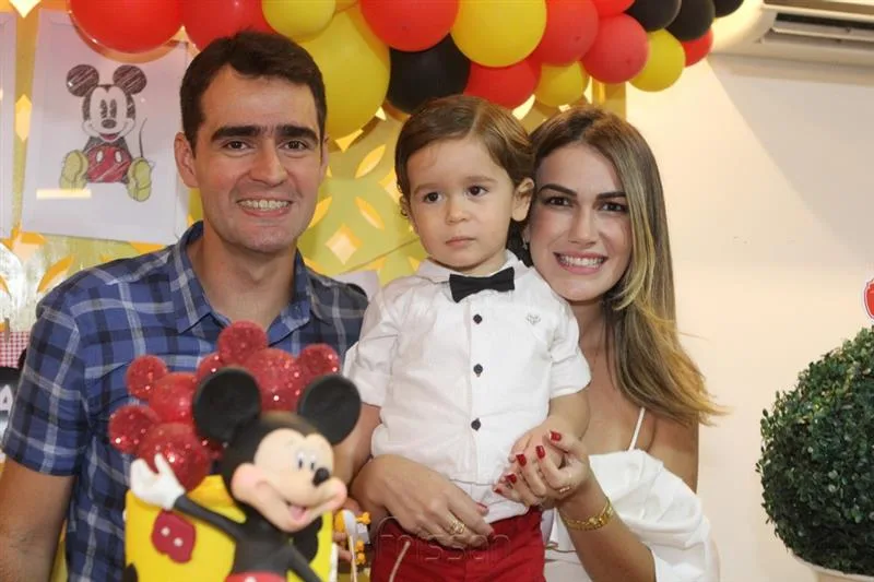 Arthur, Isaac e Juliana Costa Lima
