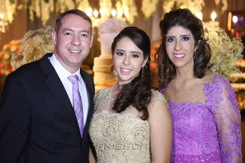 Alberto, Rebeca e Roberta Fiúza