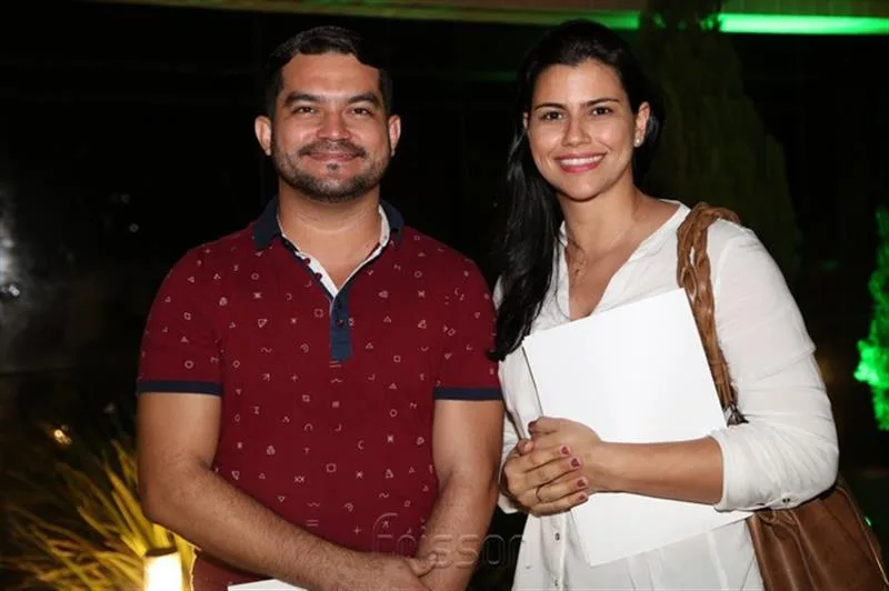 Antônio Carvalho e Juliana Marcolino