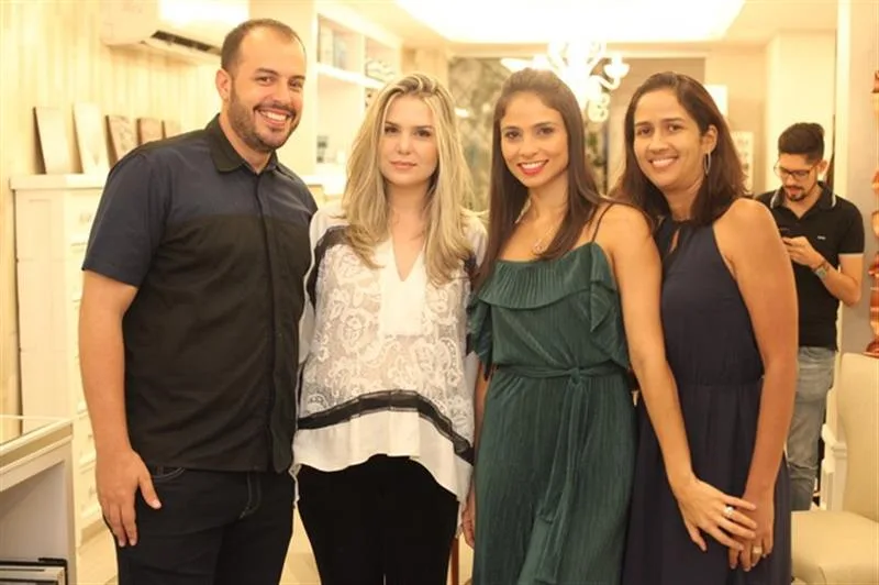 Davi Cruz, Viviane Ferreira, Ana Claudia Sá e Luciana Brasileiro