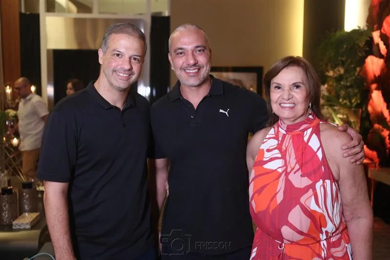 Aderaldo Soares, Ítalo e Ângela Parente