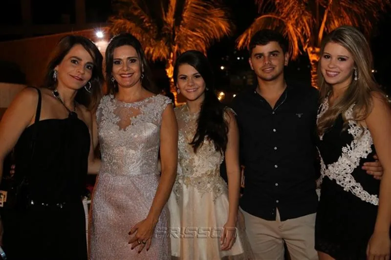 Ana Clara, Ivana, Lize e Ivan Bezerra, Izabela Teixeira