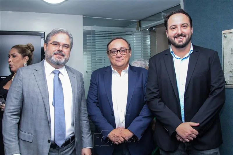 Edson Queiroz Neto, Tin e Adms Gomes