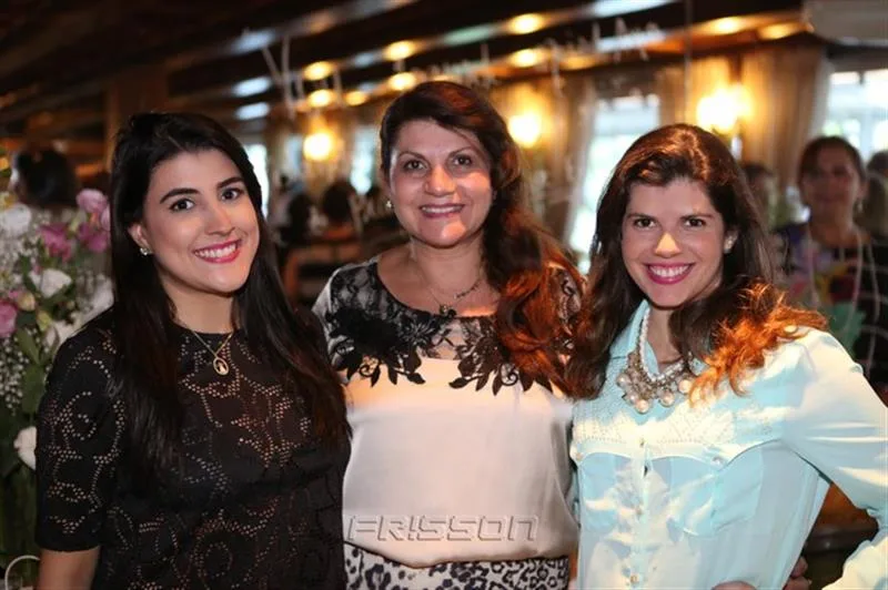 Beatriz, Candida e Ana Claudia Portela