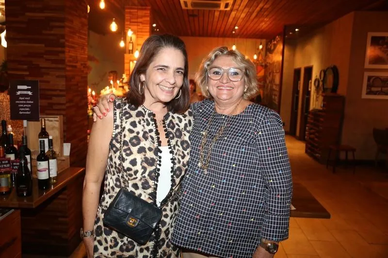 Giana Studart e Verinha Costa