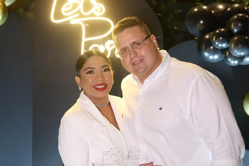 Alana Fernandes e Victor Cesar