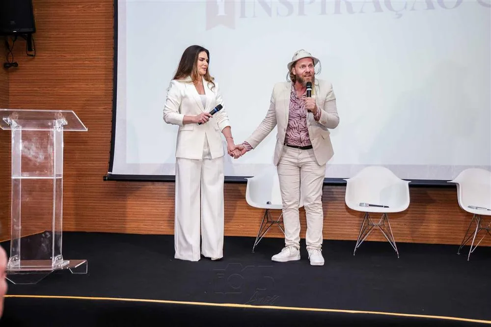 Bianca Saraiva e Toninho Mendes