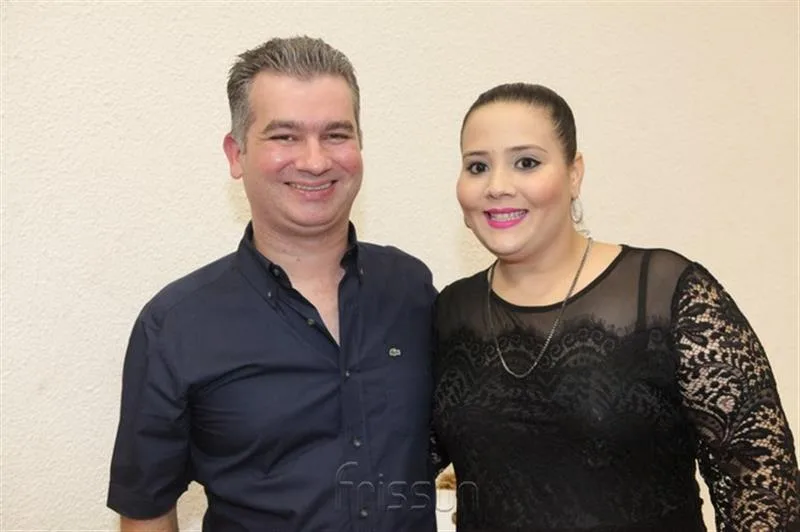 Amilton Filho e Isabelle Olveira