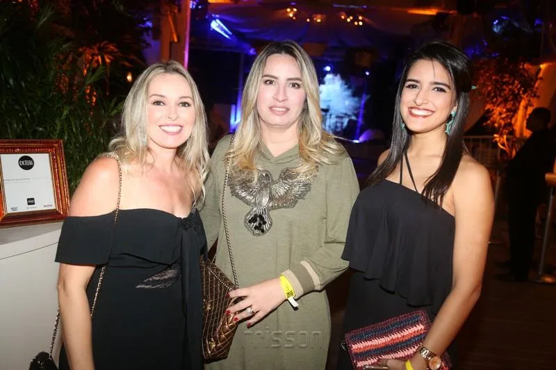 Bernadeth Claudino, Cristina Vasconcelos e Camila Claudino