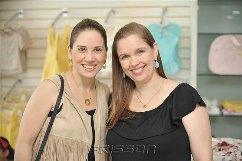 Ana Caroline Dias e Paula Barroso