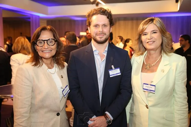 Adriana Helena, Victor Perlingeiro e Clara Bulgarim