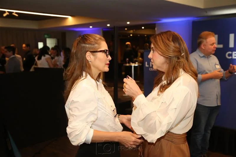 Cristiana Carneiro e Emília Buarque