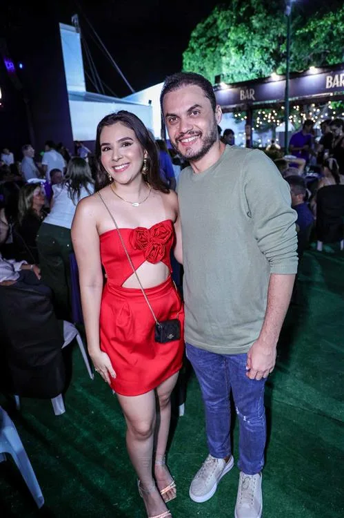 Carol Maia e Viana Júnior
