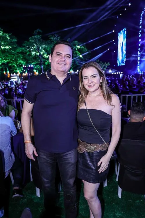 Eduardo e Rafaela Melo