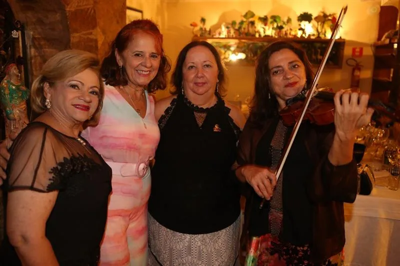Arinete Timbó, Fátima Duarte, Penha Moura e Jaqueline Barroso