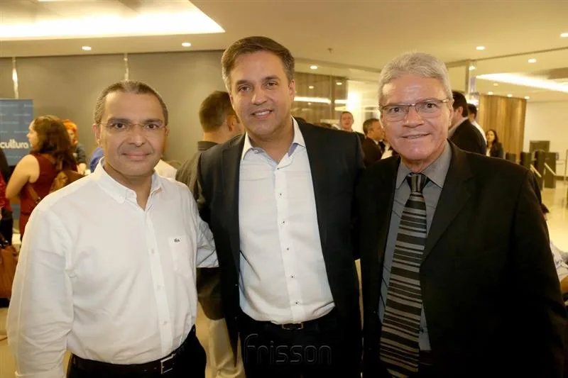 Daniel Demetrio, Fernando Novais e Edson Arouche