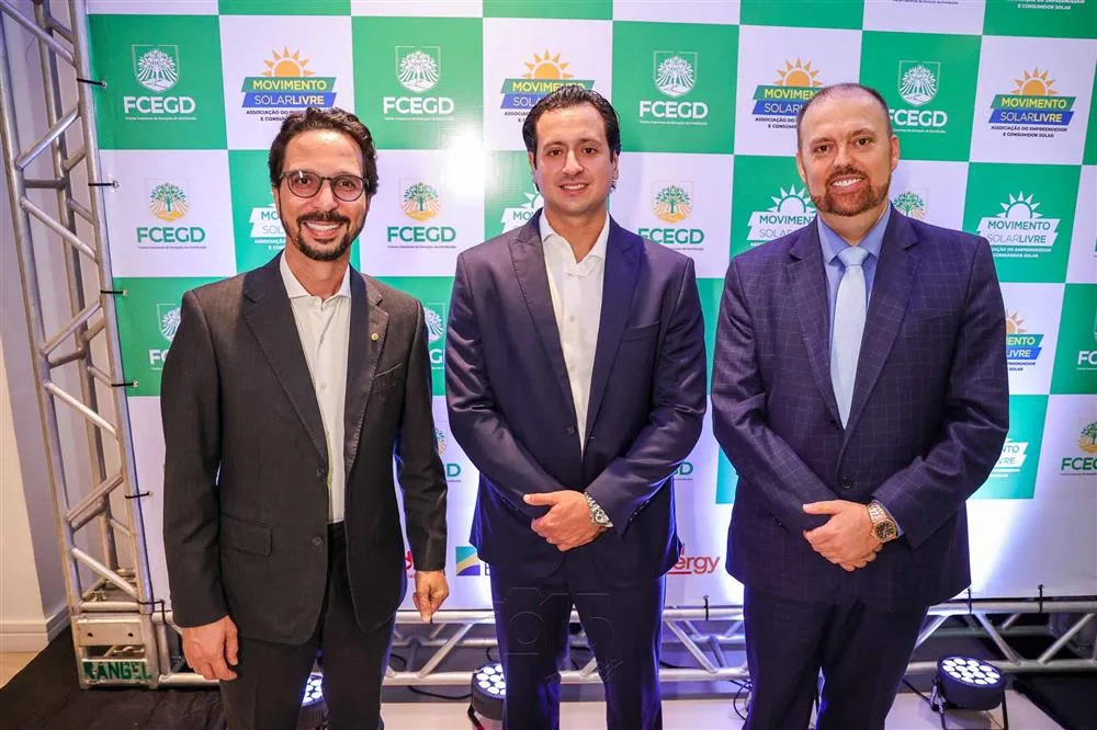 Hewerton Martins, Lucas Melo e Anderson Mendonça