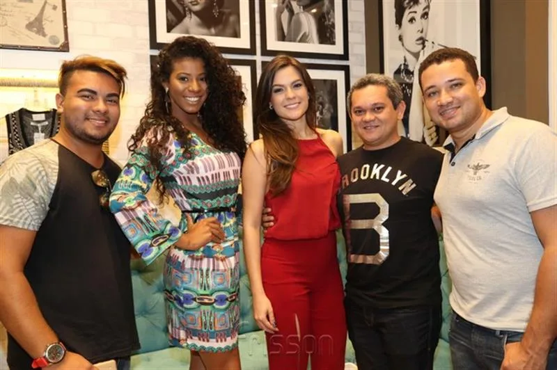 Alan Taison, Ingrid Gasbi, Melissa Gurgel, Claudio Almeida e Diego Cavalcante