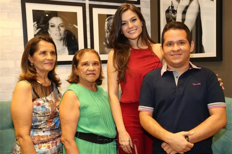 Euzelia Alves, Leide Alves, Melissa Gurgel e Elisel Lelis