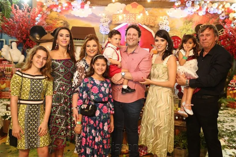 Aniversário de Henrique Simões