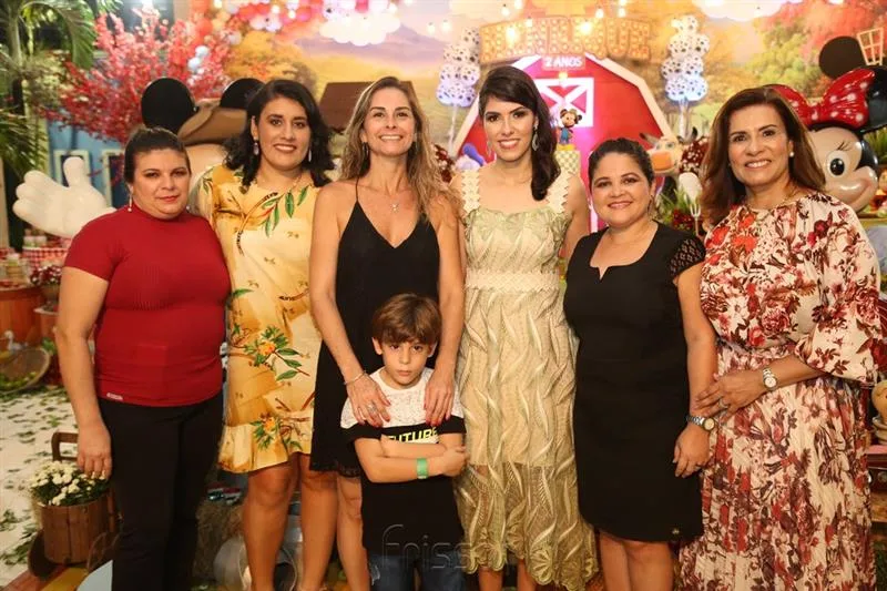 Aniversário de Henrique Simões