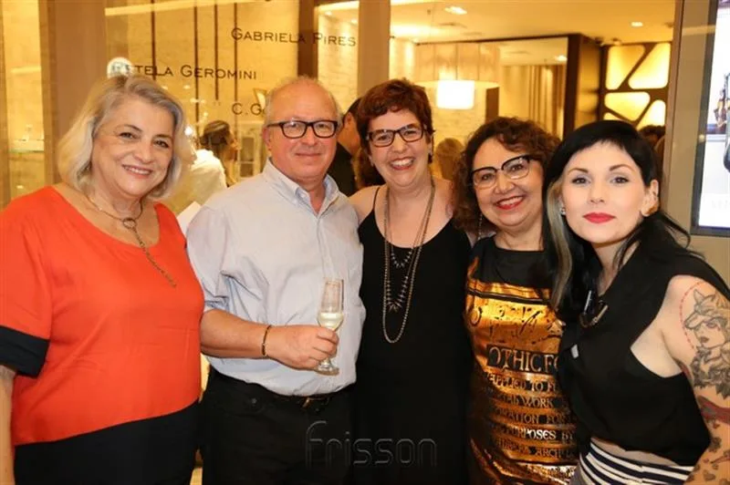 Ana Boni, Hector Albertazzi, Jorgiana Loureiro, Ana Georgina Sales e Juliana Lousada