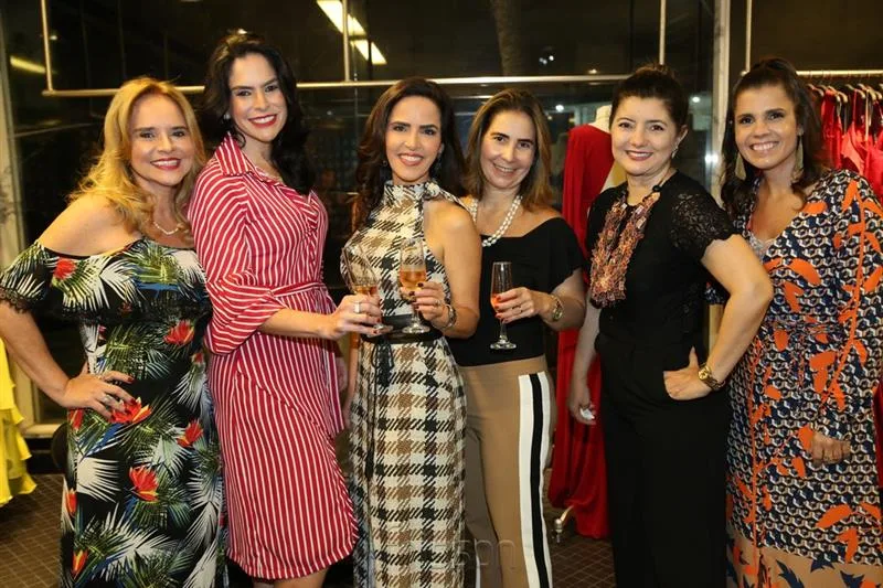 Hilda Pamplona, Ginna Gonçalves, Ana Maria Ximenes, Adriana Bezerra, Nadja Gurgel e Claudia Diniz