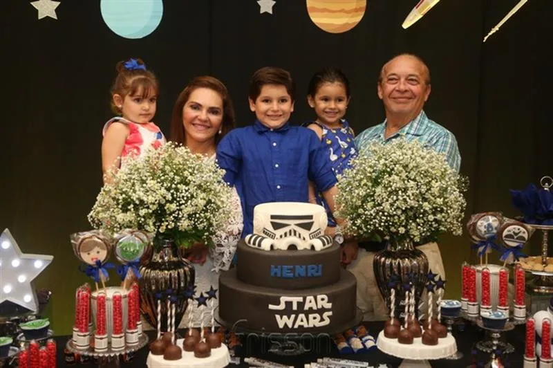 Athina, Denise, Henri, Louise e Jose Bastos