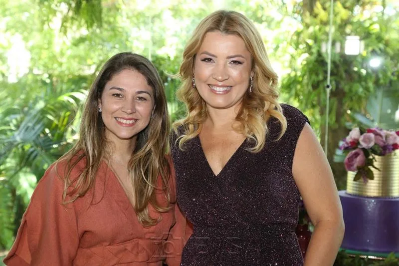 Crystiane Peixoto e Natália Varela