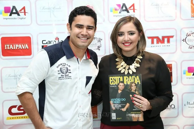 Antônio Teixeira e Camila Carla