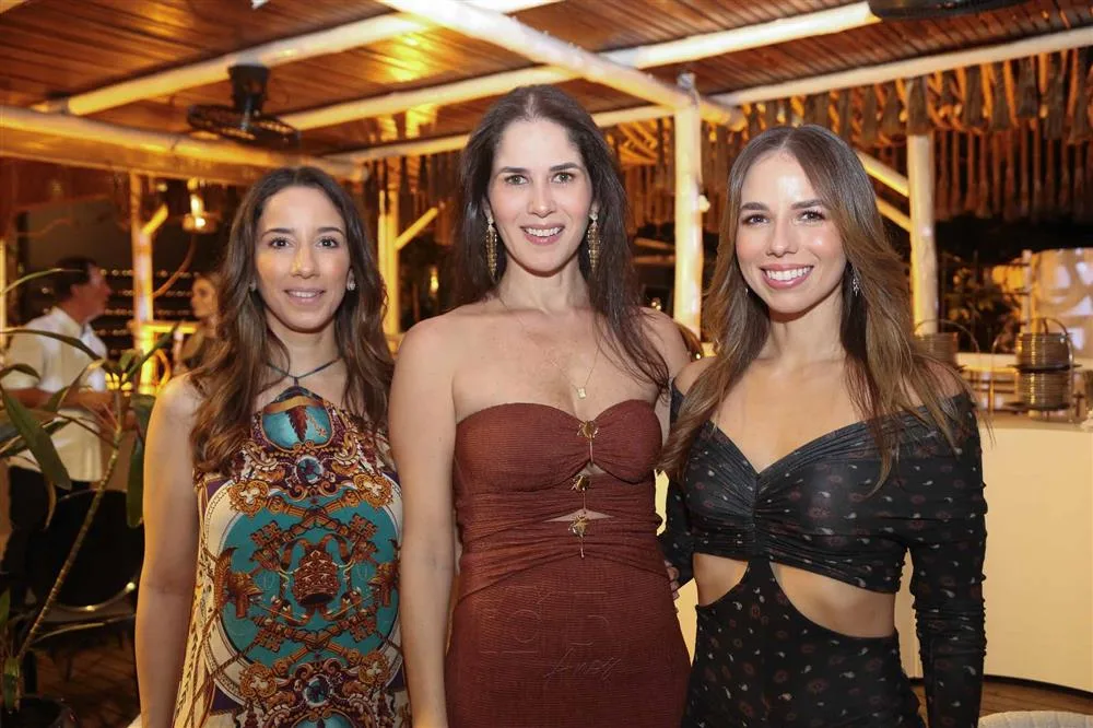 Alana Burlamaqui, Carol Villar e Bia Machado