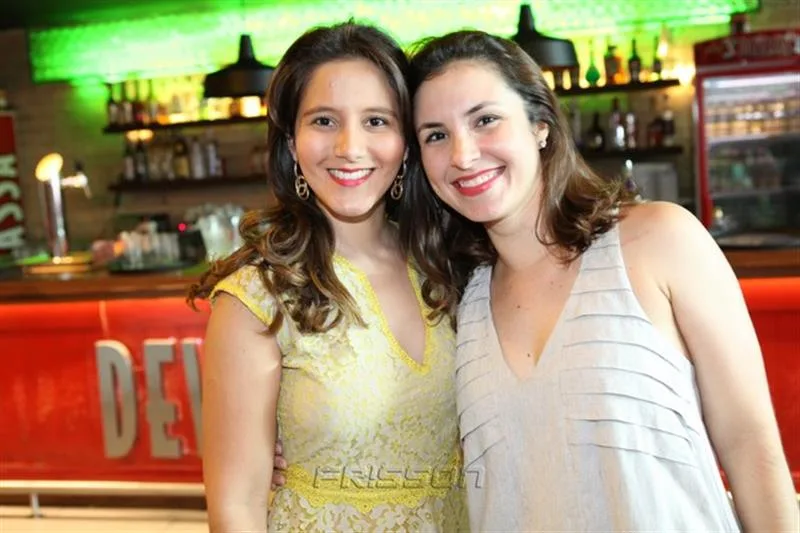 Débora Hanah e Ana Lícia Maia