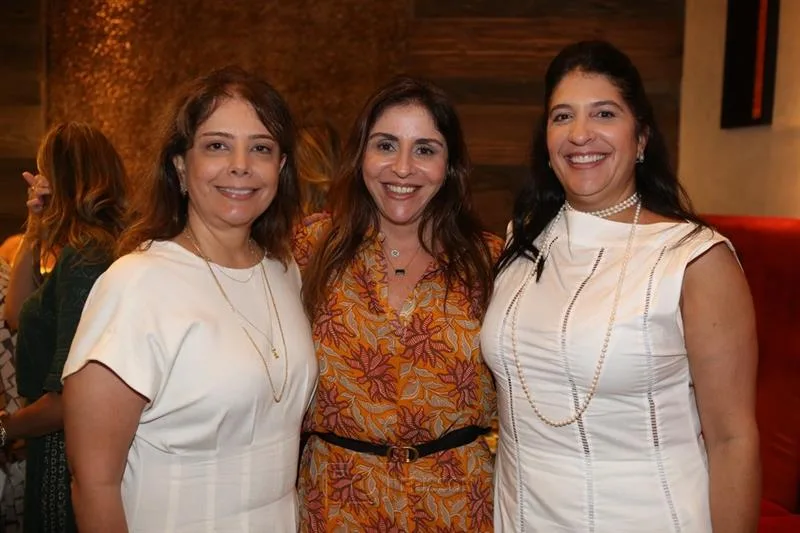 Claudia Gradvohl, Cristiane Faria e Elisa Oliveira