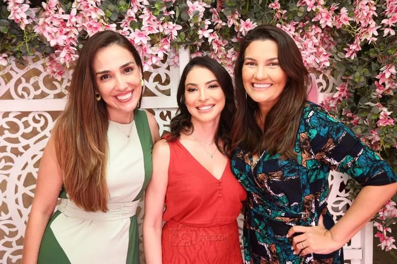 Clarissa Capistrano, Lia Albuquerque e Mariana Sasso